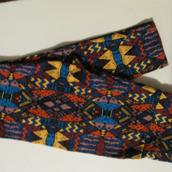 LuLaRoe Pants - LuLaRoe One Size OS Leggings New $25 Multicolor Tribal Velvety Soft